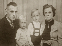 1943-Rinus---Wemmara---Family-